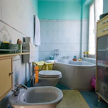 - Il Portichetto Oda ve Kahvaltı Asti