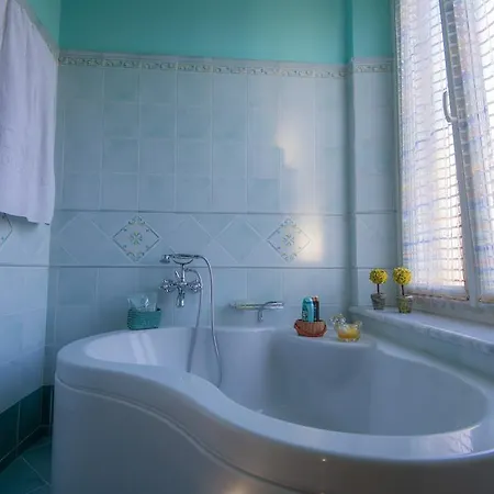 - Il Portichetto Bed and Breakfast *