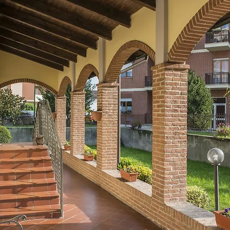- Il Portichetto Bed & Breakfast